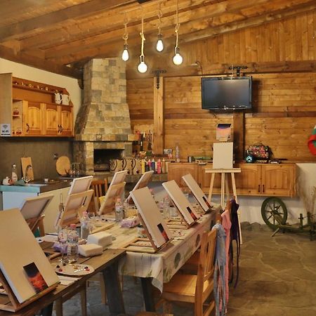 Bella Family Guest House 사파레바바냐 외부 사진