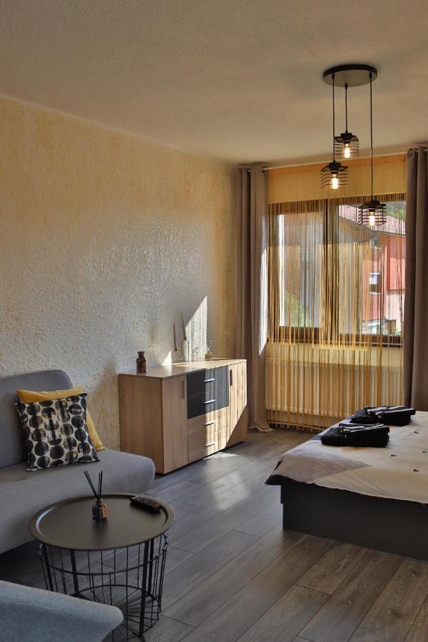 Bella Family Guest House 사파레바바냐 외부 사진