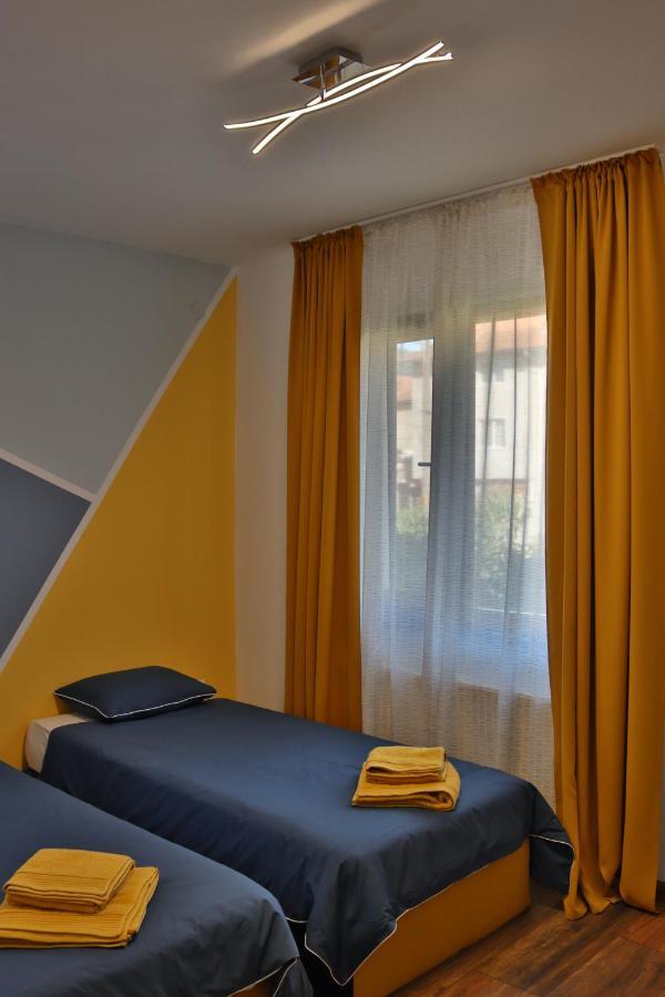 Bella Family Guest House 사파레바바냐 외부 사진
