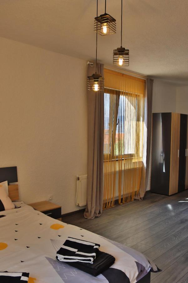 Bella Family Guest House 사파레바바냐 외부 사진